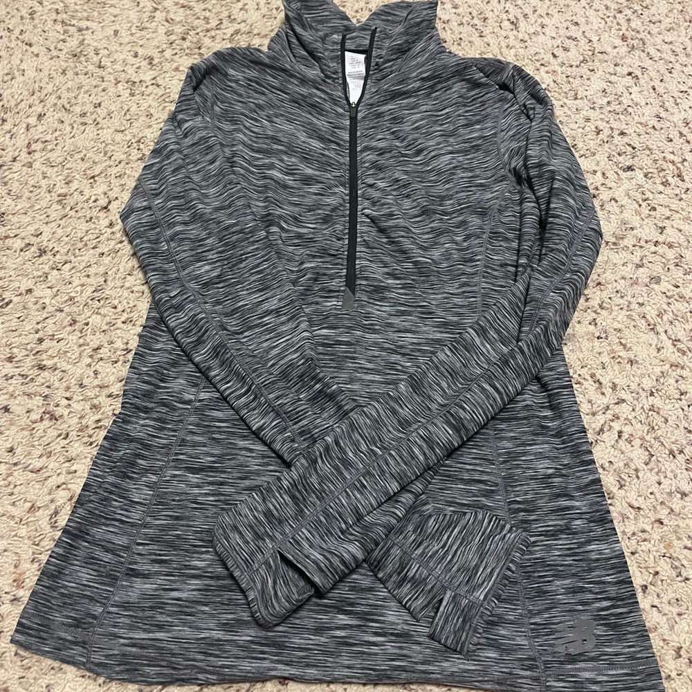New balance half zip pullover